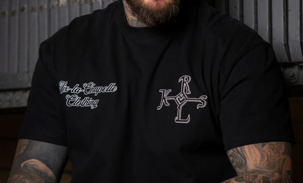 T-Shirt "Karlsmonogramm" gestickt